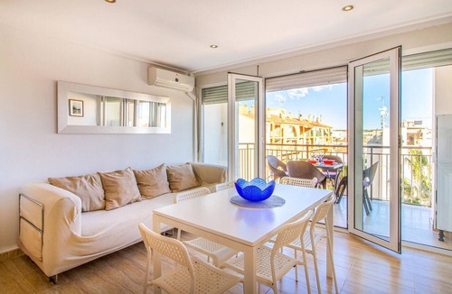 Santa Pola Apartment | Cozy apartment in Santa Pola with WiFi