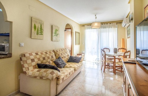 Santa Pola Apartment | Cozy apartment in Santa Pola with WiFi