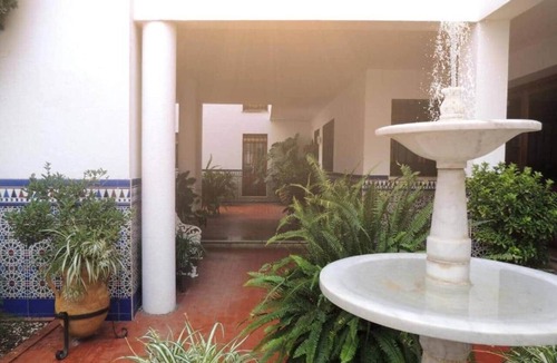 La Trinidad-San Juan y Todos los Santos Apartment | Cozy Apartment Sixto