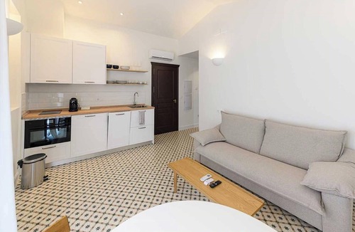 Baena Apartment | Cozy apartment with a pool near Córdoba.