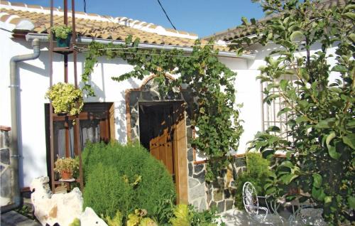 Iznajar House | Cozy Home In Iznájar With Private Swimming Pool, Can Be Inside Or Outside