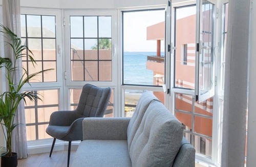Gran Tarajal Apartment | Cozy minimalist apartment, a few steps from the beach with sea view