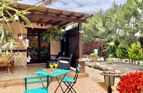 Lajares Villa | Cozy Villa in Lajares with private jacuzzi and garden, offers in September.