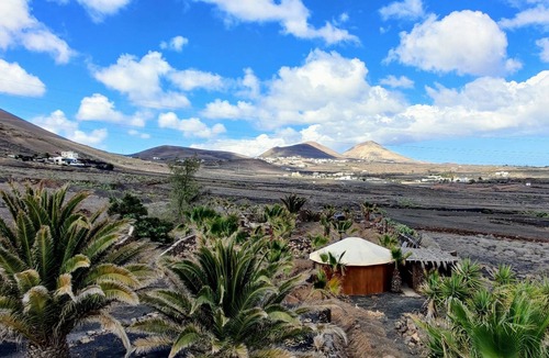 La Asomada Cabin | Cozy yurt in Lanzarote with a fantastic view over the Atlantic