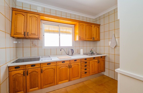 Ardales Ski Chalet | Cubo's Casa Camino del Cantinero/free wifi/air conditioning