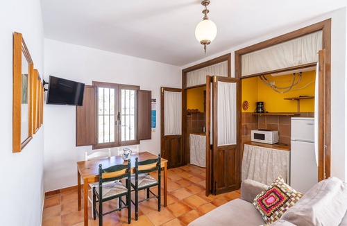 Teba Cottage | Cubo's Casa Rural Cortijo el Puntal/rural/private pool/large outdoor areas/views/free wifi
