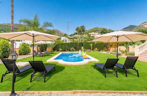 Pinos de Alhaurin House | Cubo's Sun Bliss House & Pool/Private pool/Air conditioning/BBQ/Free Wi-Fi
