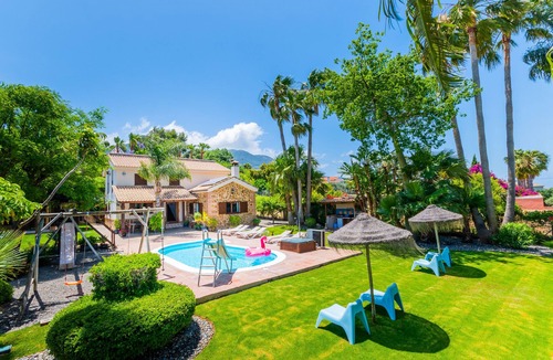 Alhaurin el Grande Villa | Cubo's Villa Llanos de la Plata/Heated pool/sauna/fiber optic internet wifi/BBQ/electric car charger