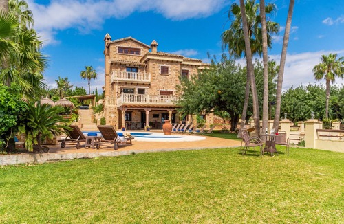 Alhaurin de la Torre Villa | Cubo's Villa Los Dos Reyes/private pool/leisure area/sports activities/BBQ