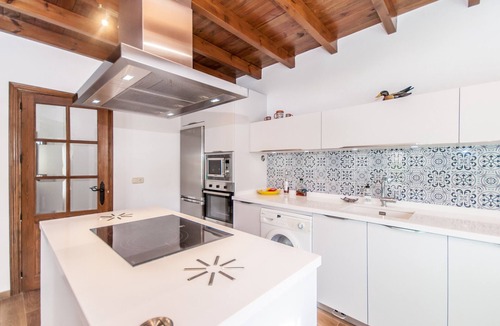 Alhaurin el Grande Villa | Cubo's Villa Las Terrazas/private pool/communal tennis court/air conditioning/free Wi-Fi