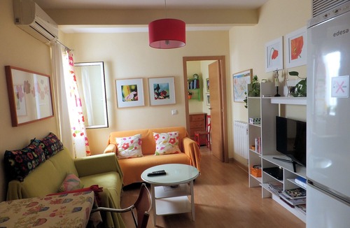 San Bartolome Apartment | Cute and quiet, in the city center, paid parking