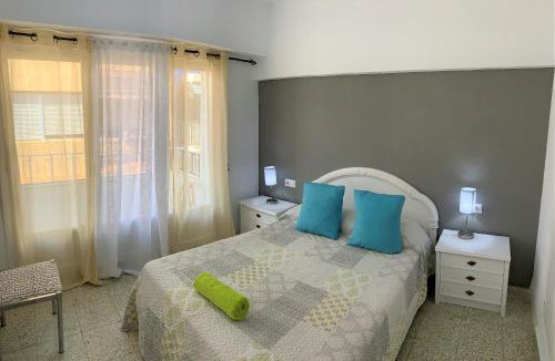 Alicante Apartment | Delightful 3 bedroom Apartment with Terrace ESP1EV