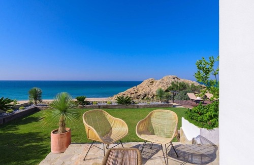 Atlanterra Villa | El Peñón Zahara de los Atunes by Ruralidays