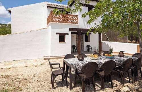 Algarinejo Villa | El Ventorro Loja by Ruralidays