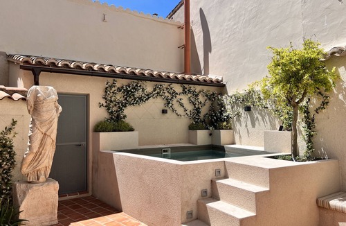 Oropesa House | Elegant manor house with swimming pool in beautiful medieval village