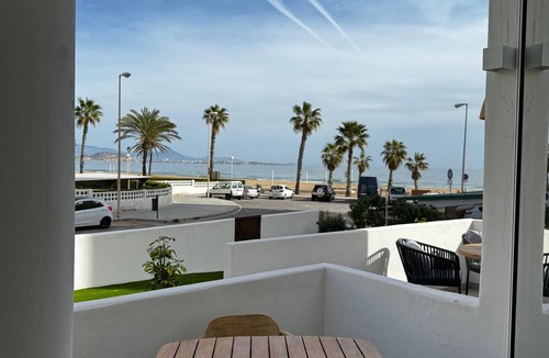 Urbanova Apartment | Elegante Casa con Vistas al mar en la Playa #2