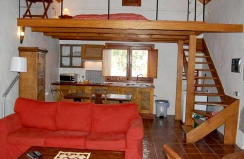 Barranco del Pinar Cottage | Enchanting 2-Bedroom Canarian House with Private Pool in Fontanales, M