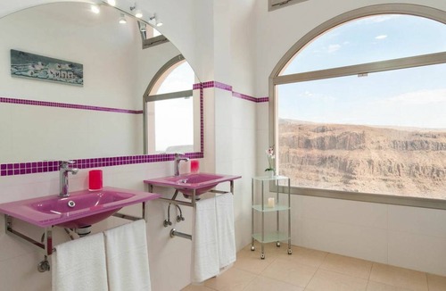 Monte Leon House | 420 m² House ∙ 3 bedrooms ∙ 6 guests
