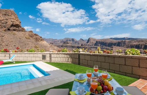 Monte Leon Villa | 420 m² Villa ∙ 3 bedrooms ∙ 12 guests