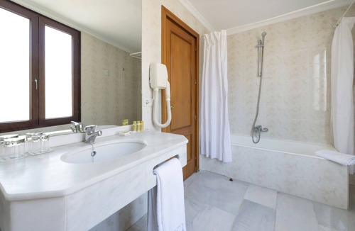 La Catedral Hotel | Eurostars Maimónides Hotel