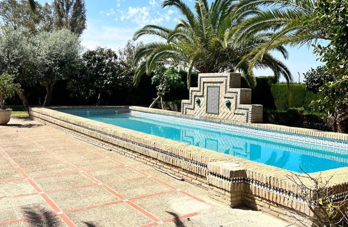 Montequinto Ski Chalet | Exclusive villa ideal for families and groups with private pool and subway parking.