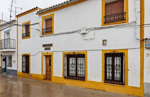Membrio Apartment | Expansive Apartment with Private Pool