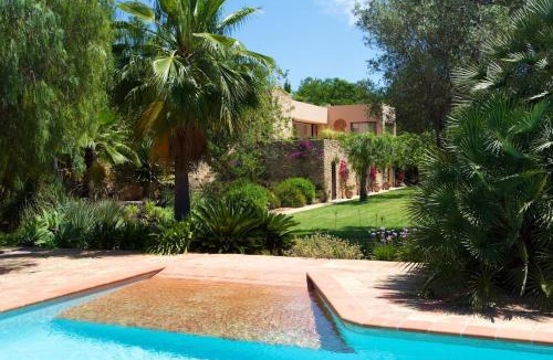 Sant Josep de sa Talaia Villa | Exquisite Ibiza Villa I Secluded Hillside Location I Casa Jardin I 6 Bedrooms