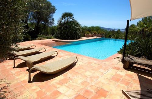Sant Josep de sa Talaia Villa | Exquisite Ibiza Villa I Secluded Hillside Location I Casa Jardin I 6 Bedrooms