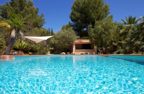 Sant Josep de sa Talaia Villa | Exquisite Ibiza Villa I Secluded Hillside Location I Casa Jardin I 6 Bedrooms