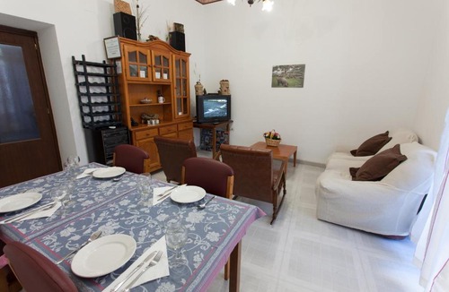 Villafranca de los Barros Hostel | Extrenatura Alojamiento Albergue