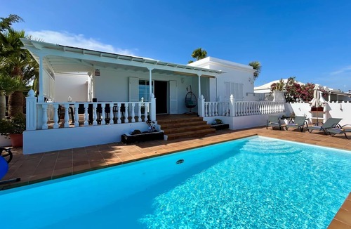 Puerto del Carmen Villa | Fabulous 3 bedroom villa with stunning panoramic sea views
