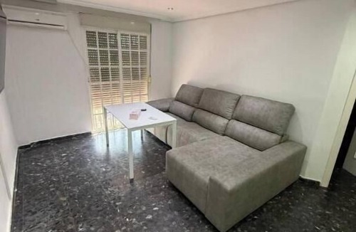 Este-Alcosa-Torreblanca House | Family house