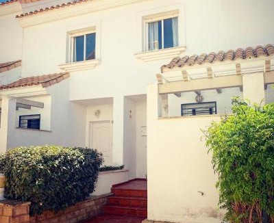 El Portil House | Fantastic 3-Bedroom Holiday Home including Tennis and Pool Near Golf Course
