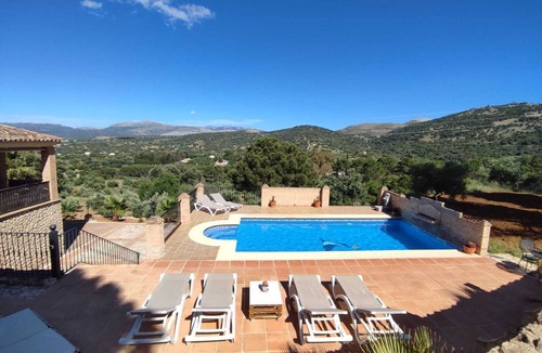 Ronda Villa | Fantastic villa in Ronda with private pool and barbecue.