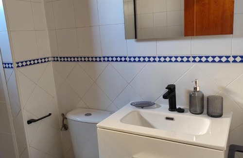 Parque Alcosa Apartment | FIBES Lux Sevilla Este.