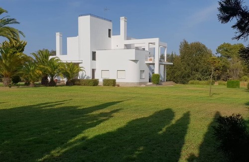 Pozo Del Camino House | Finca Campo Viejo with Garden, Terrace & Wi-Fi