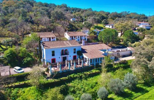 Aracena Hotel | Finca Valbono Apartamentos Rurales y Hotel