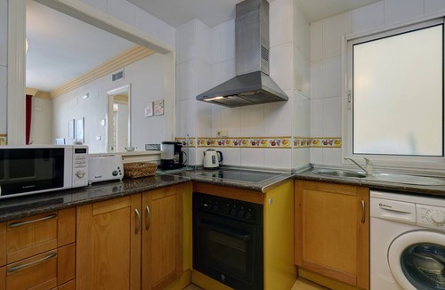 Marbella Apartment | First Line Beach Apartment with Sea Views, Pool, A/C & Wi-Fi