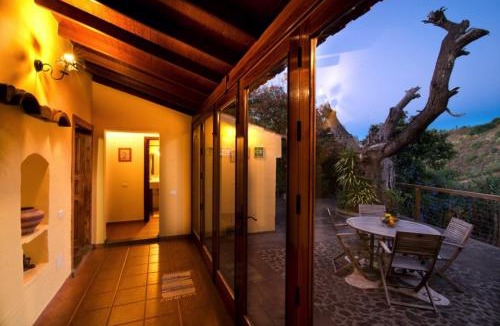 Moya House | Fontanales Pelibuey by Villas Rivero