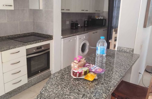 La Caleta Villa | Four Bedroomed Private Villa and Pool for Families or Couples, La Caleta, Adeje