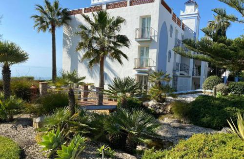 Bahia de Casares Apartment | Frontline Beach Apartment, La Perla de la Bahia, Bahia de Casares - Estepona