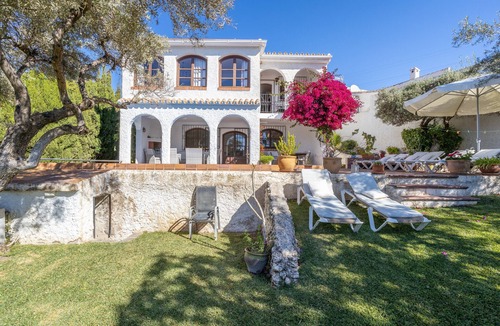 Nerja Villa | Fuente Del Baden Villa Flores