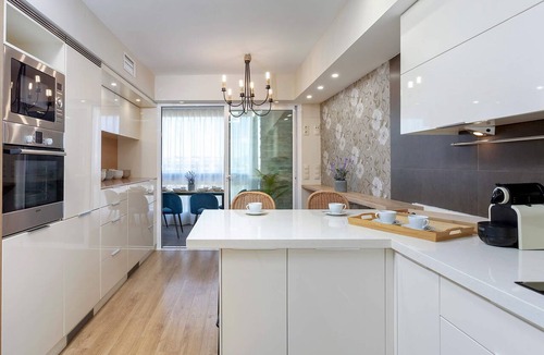 La Trinidad-San Juan y Todos los Santos Apartment | Genteel Home Paseo de la victoria
