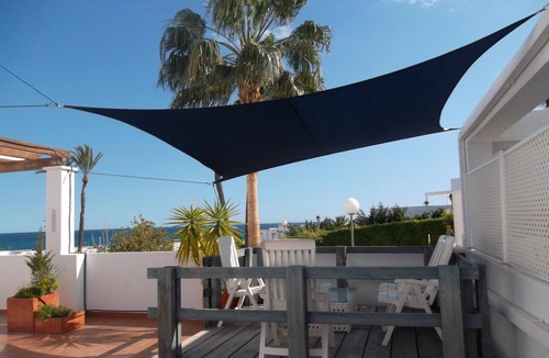 La Parata Apartment | Großzügiges Ferienappartement mit Balkon by Interhome