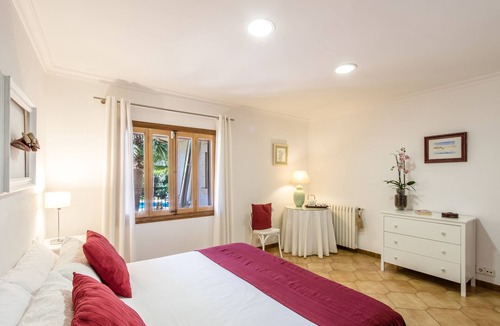 Inca Ski Chalet | Gual house with private pool