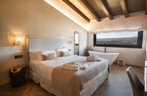 Valverde del Fresno Hotel | Hábitat Cigueña Negra