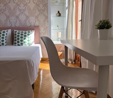 Toledo City Center Apartment | Habitación Céntrica Toledo ,baño y cocina compartido