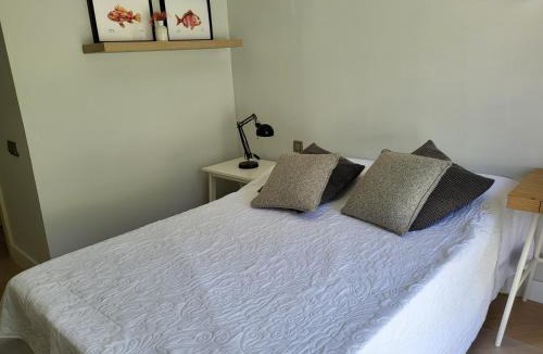 Barrio Jarana House | Habitación con baño en vivienda particular - Lagos de Villanueva Golf