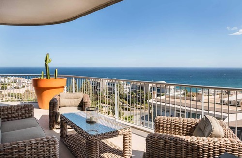 La Capellania Apartment | Higueron Signature Suite by Alfresco Stays