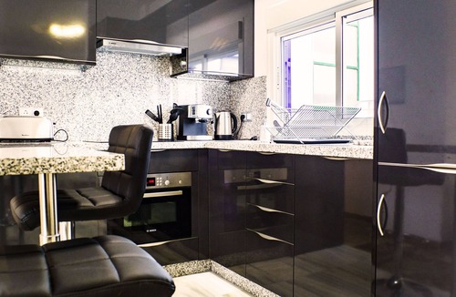 Santa Cruz Apartment | Historic Center (central, free WIFI, A/C, comfortable, well-equipped)